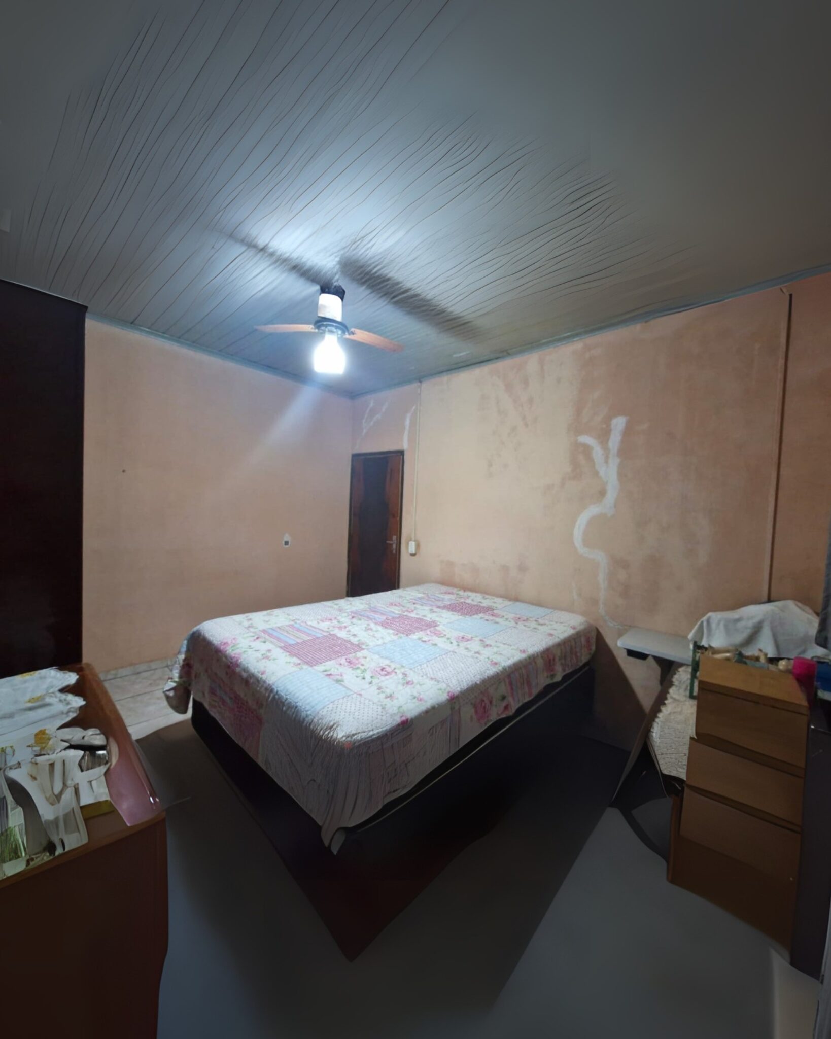 04F7CE2B-6BDE-4D29-B709-2EA993021C7B