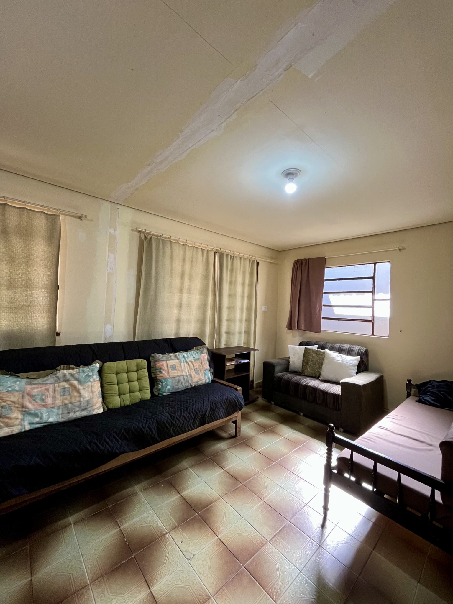 18033664-E161-410F-B2F1-91B5467F67BD