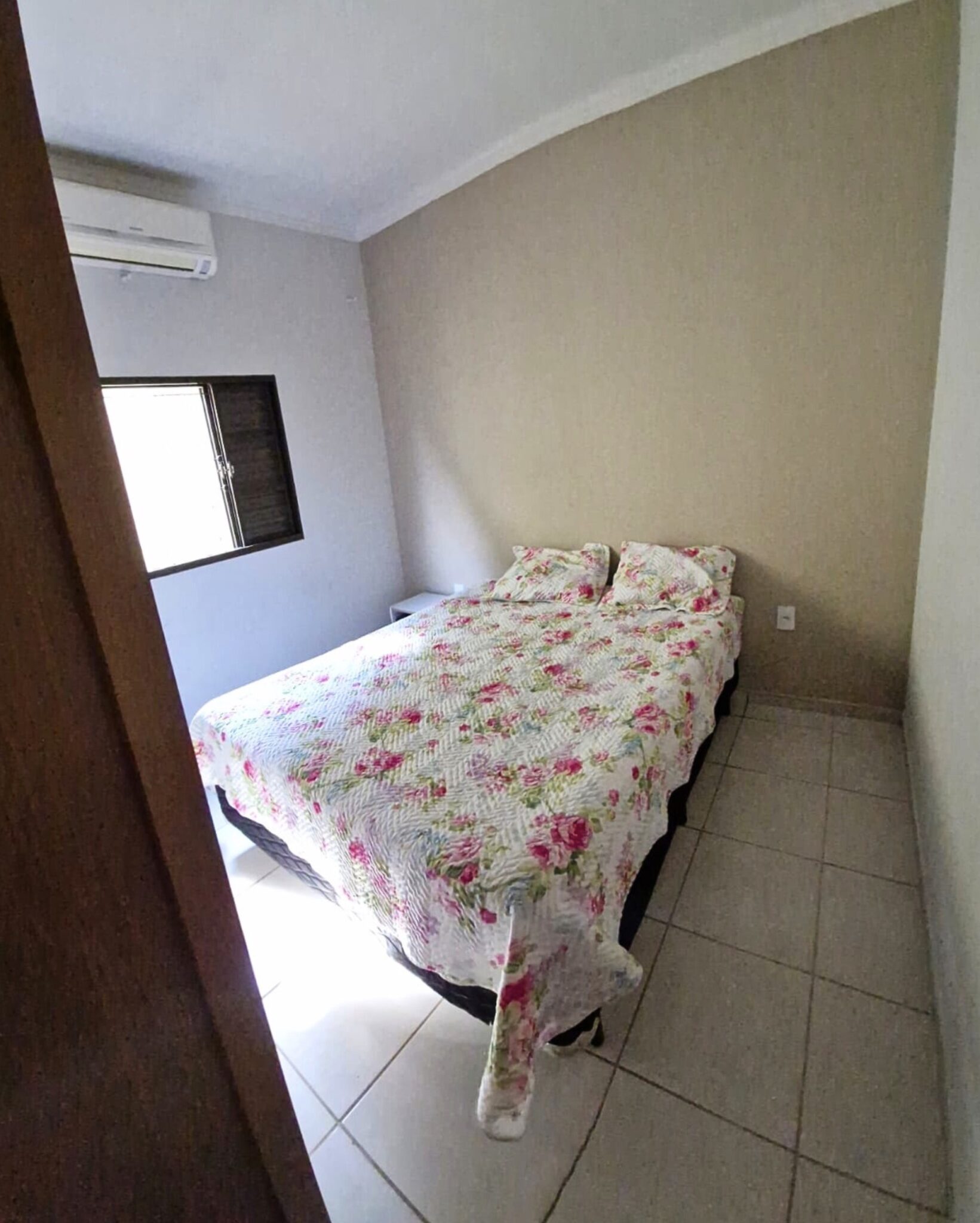 29EA1C5C-226E-44E2-822C-0C5190DCFB96