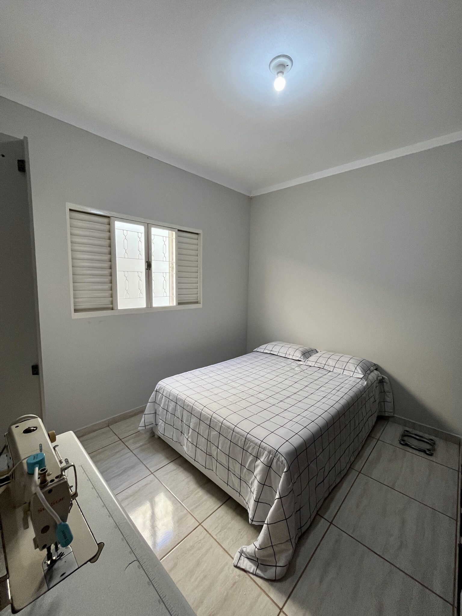 2D20EE28-CE50-4C25-8A16-199008E46C9F