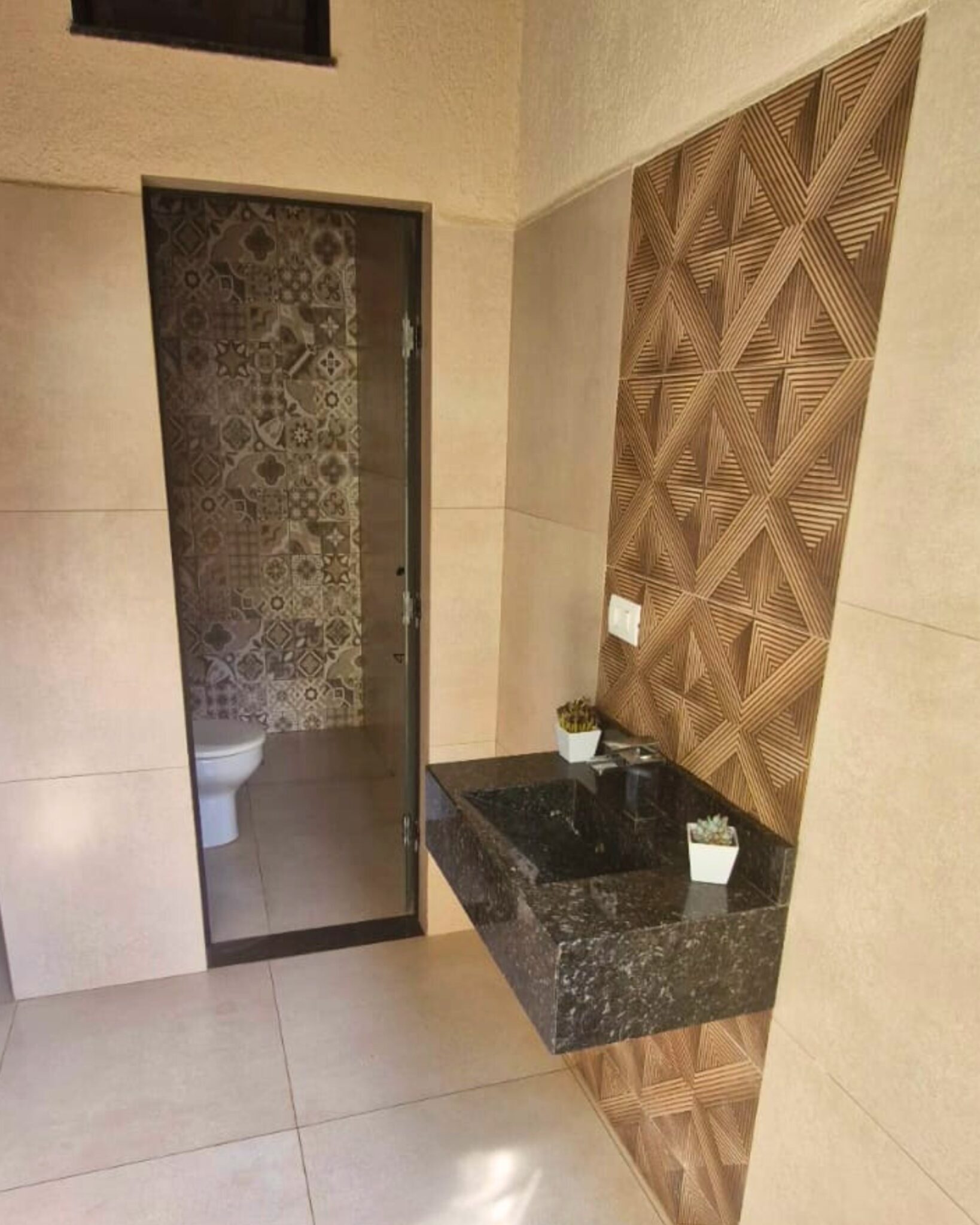 D7174BB4-B2AC-4CFA-ADAE-19421DAD05A8