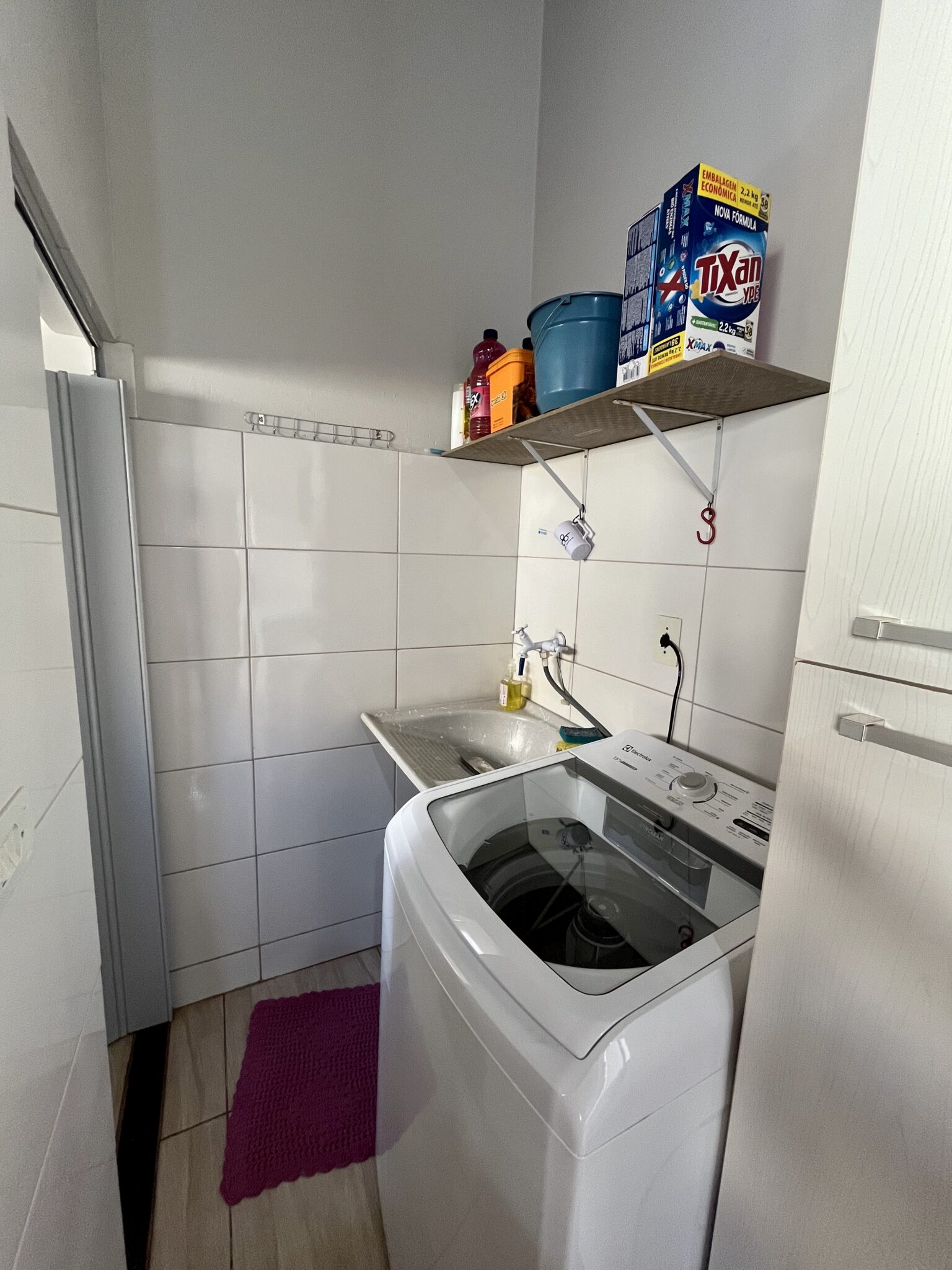 EBDA68E3-4B72-4783-816B-BFE64F27DE44