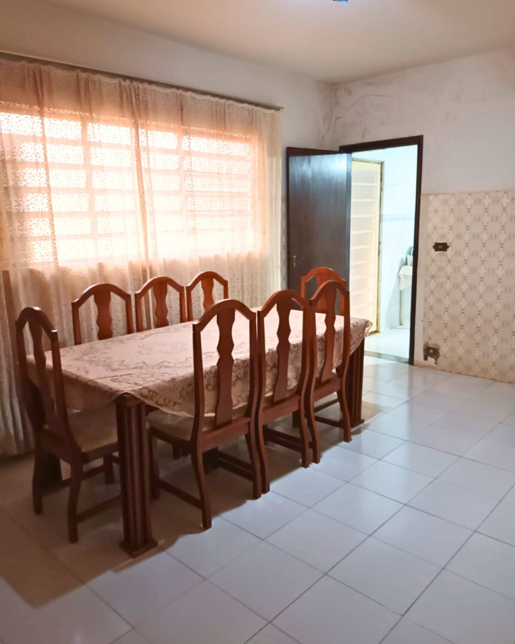 F5268579-BEBD-4654-90FE-9FB6F624BA4E