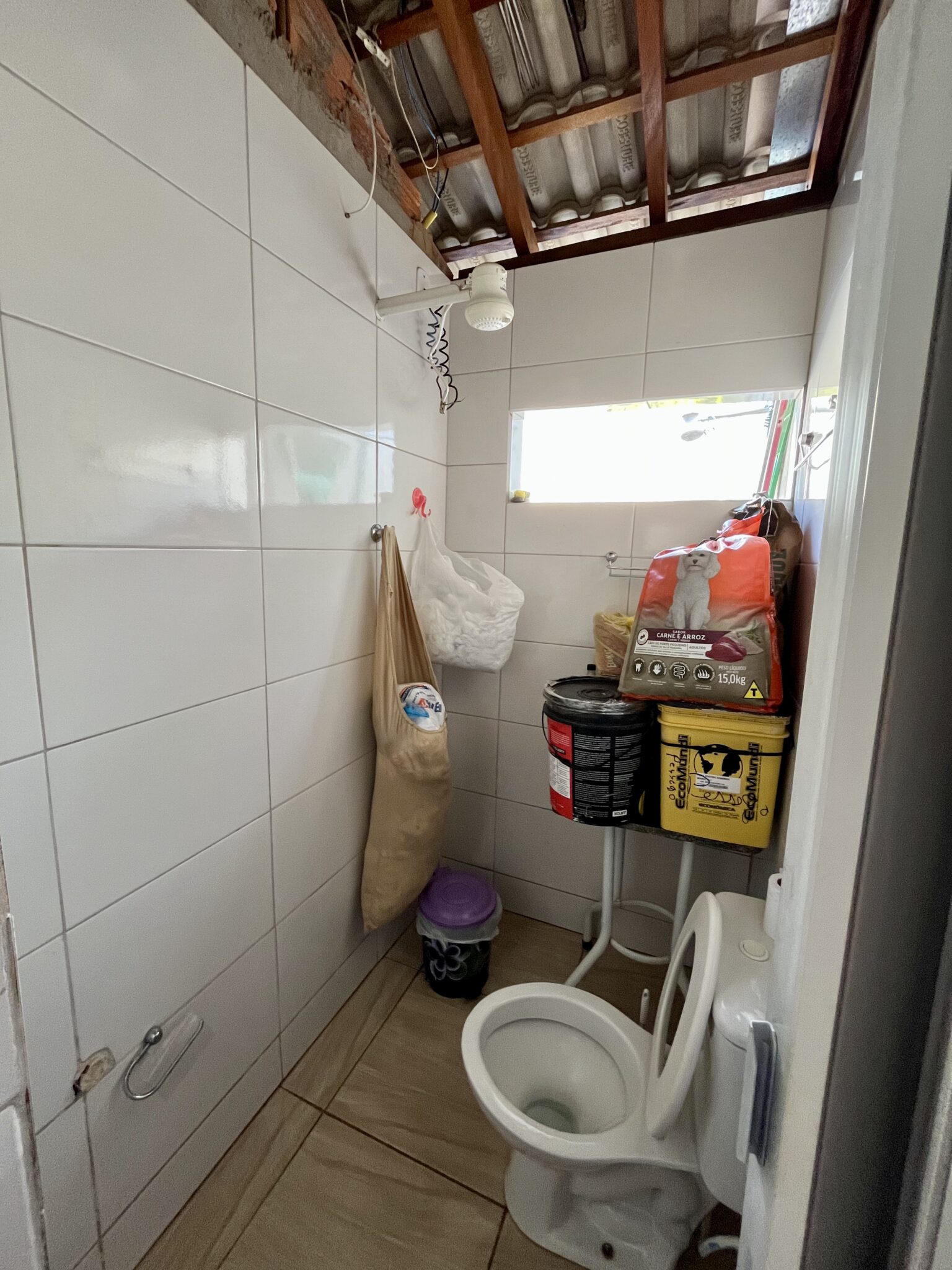 F87A4BCA-511B-400E-AAFB-8036E9858351