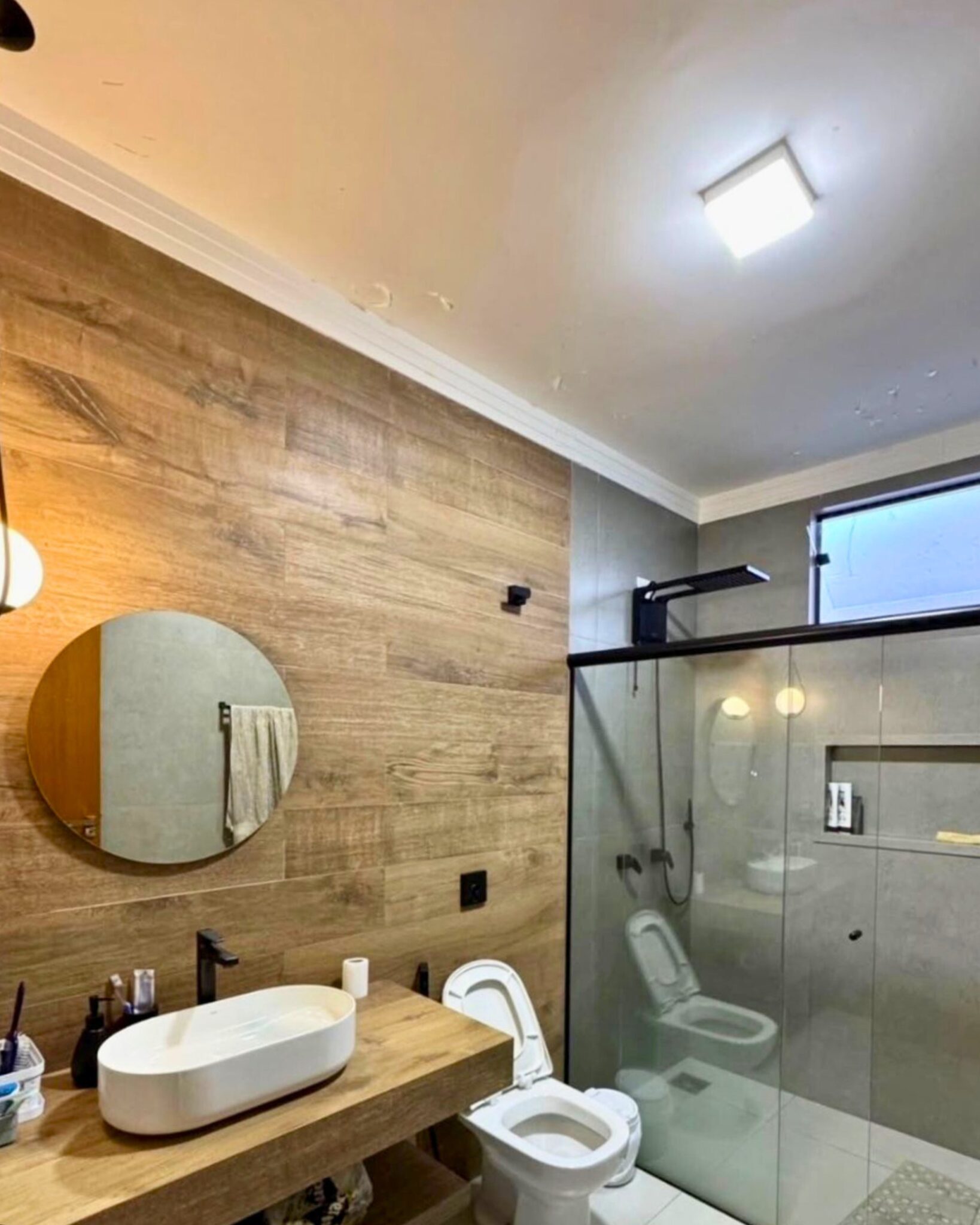 2403885A-2C51-4CC6-9299-B95551C35F34