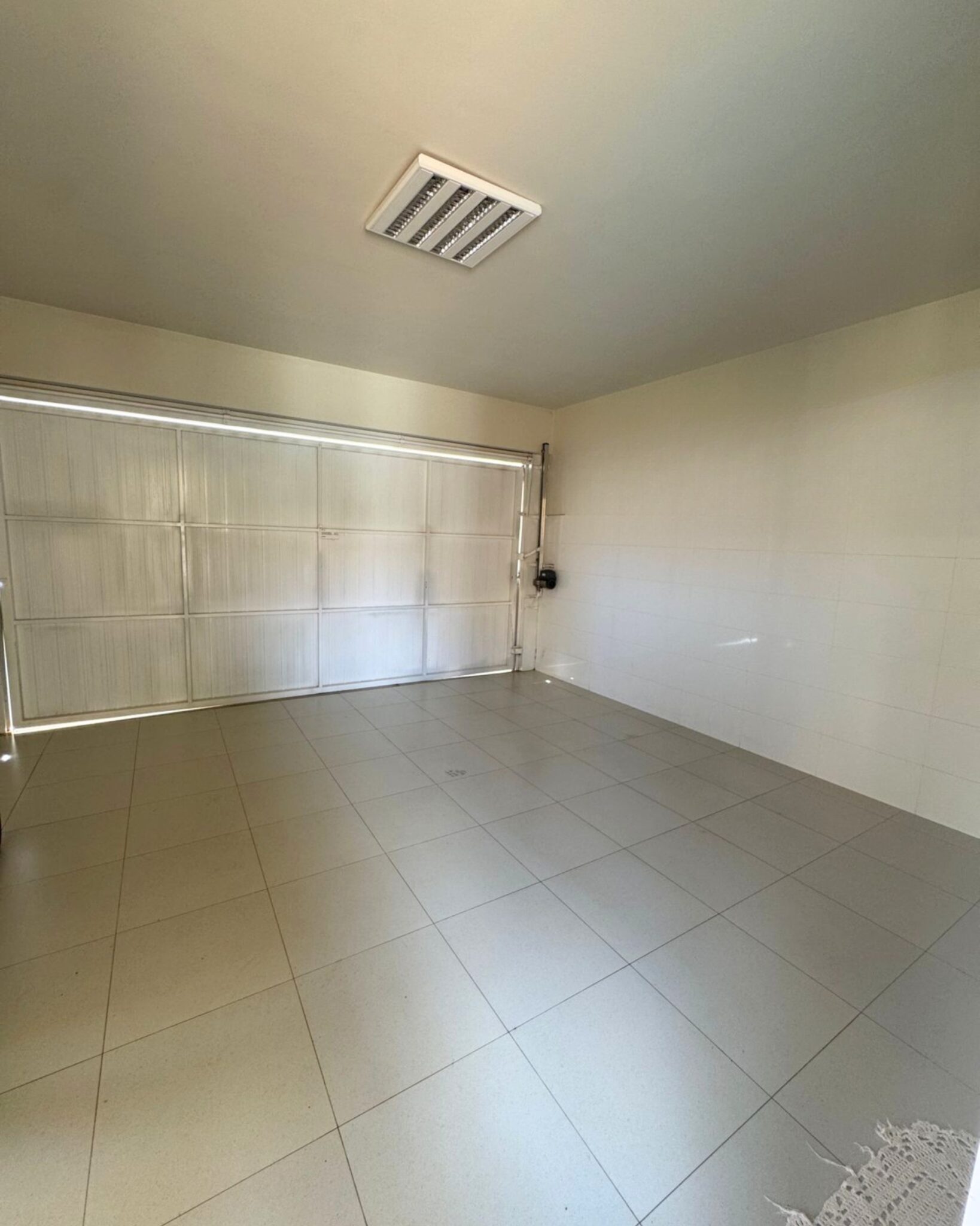 C05831F3-331D-40FA-A4F8-CD0F691566C2