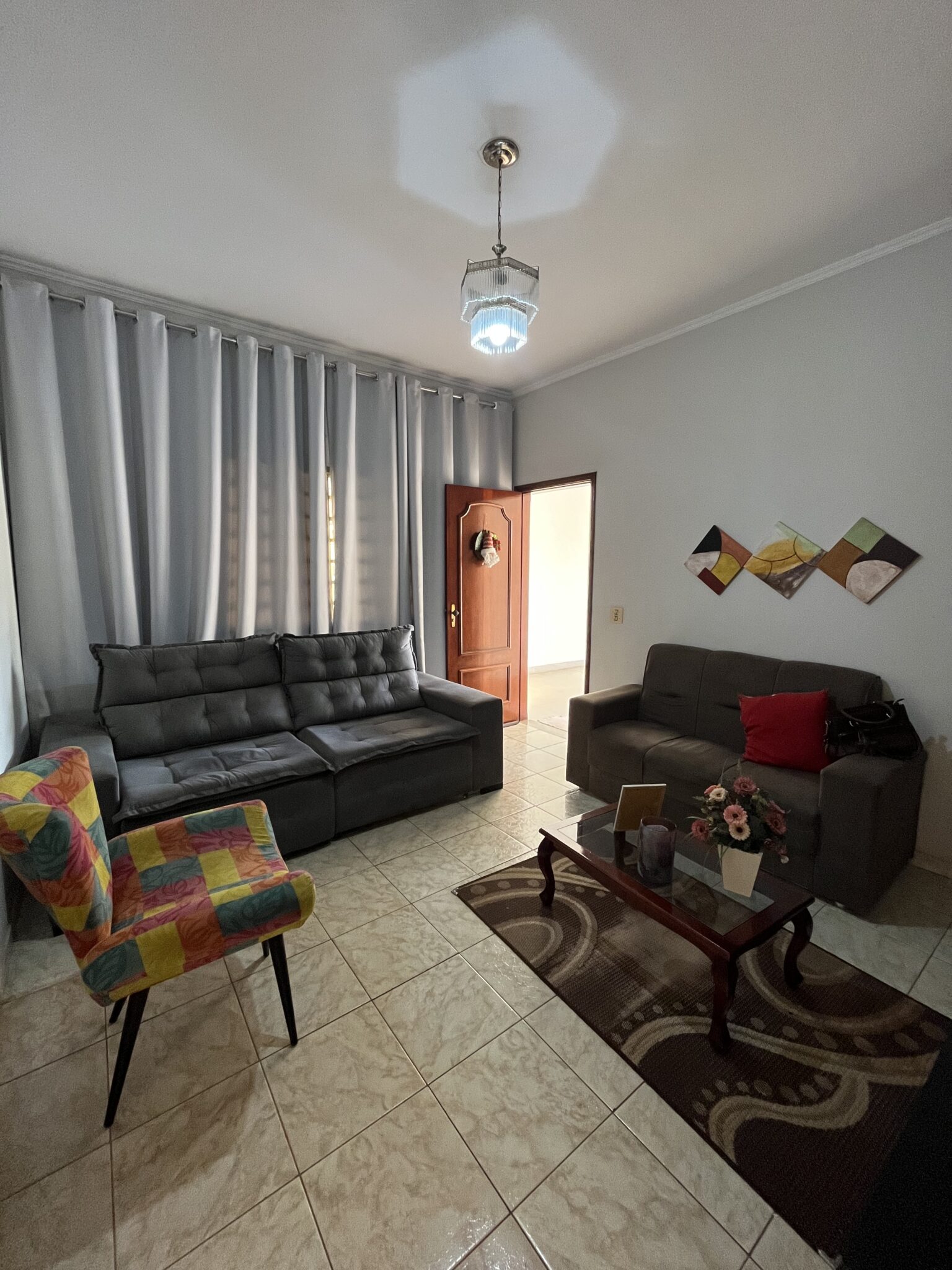 1C15D650-A613-46F7-8B6A-9FFF59CEECE2