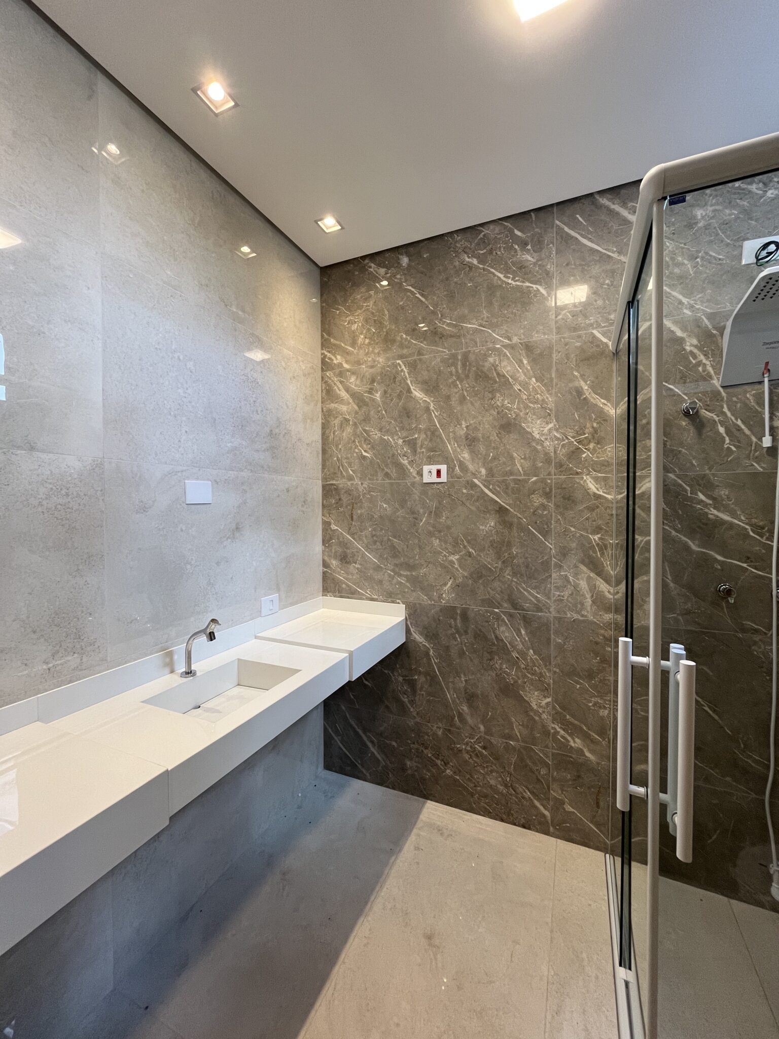 1D496D68-AFDF-4388-B9BC-0D96F43F1FBD