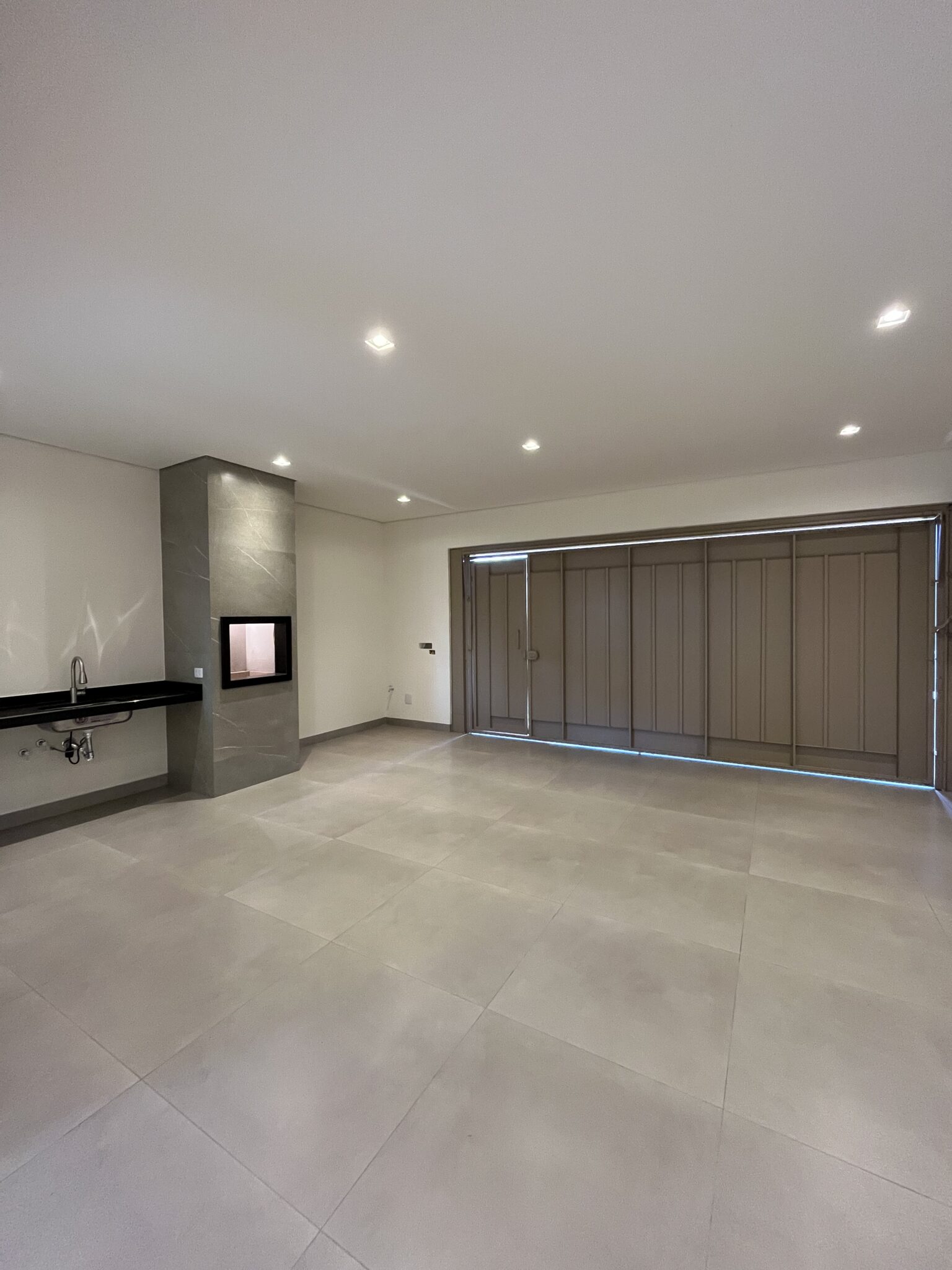 1D6FA712-BC9D-44E2-A5D2-3450048FF0E3