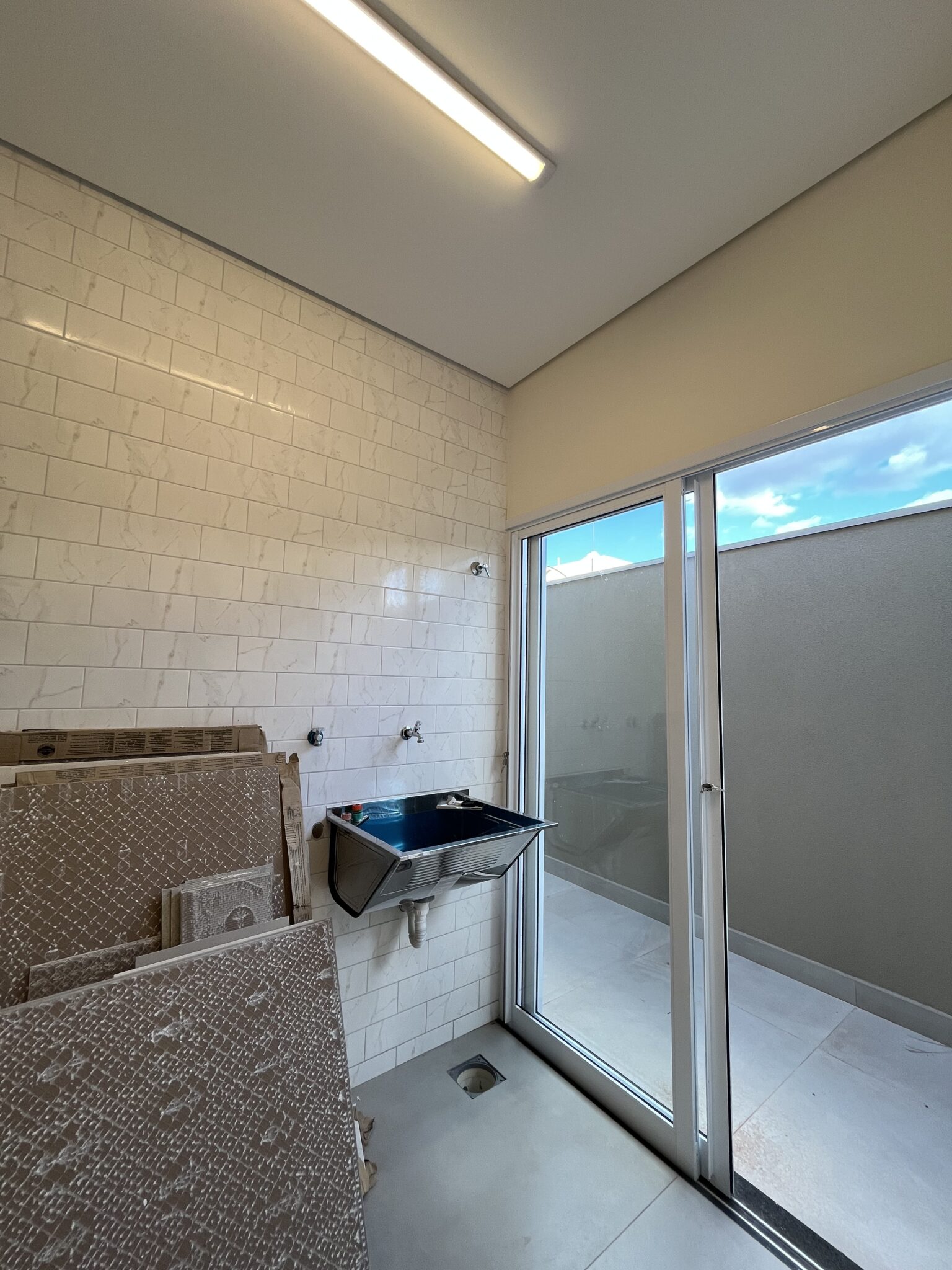 5CD86270-726A-4360-8151-71BE3217C8F3