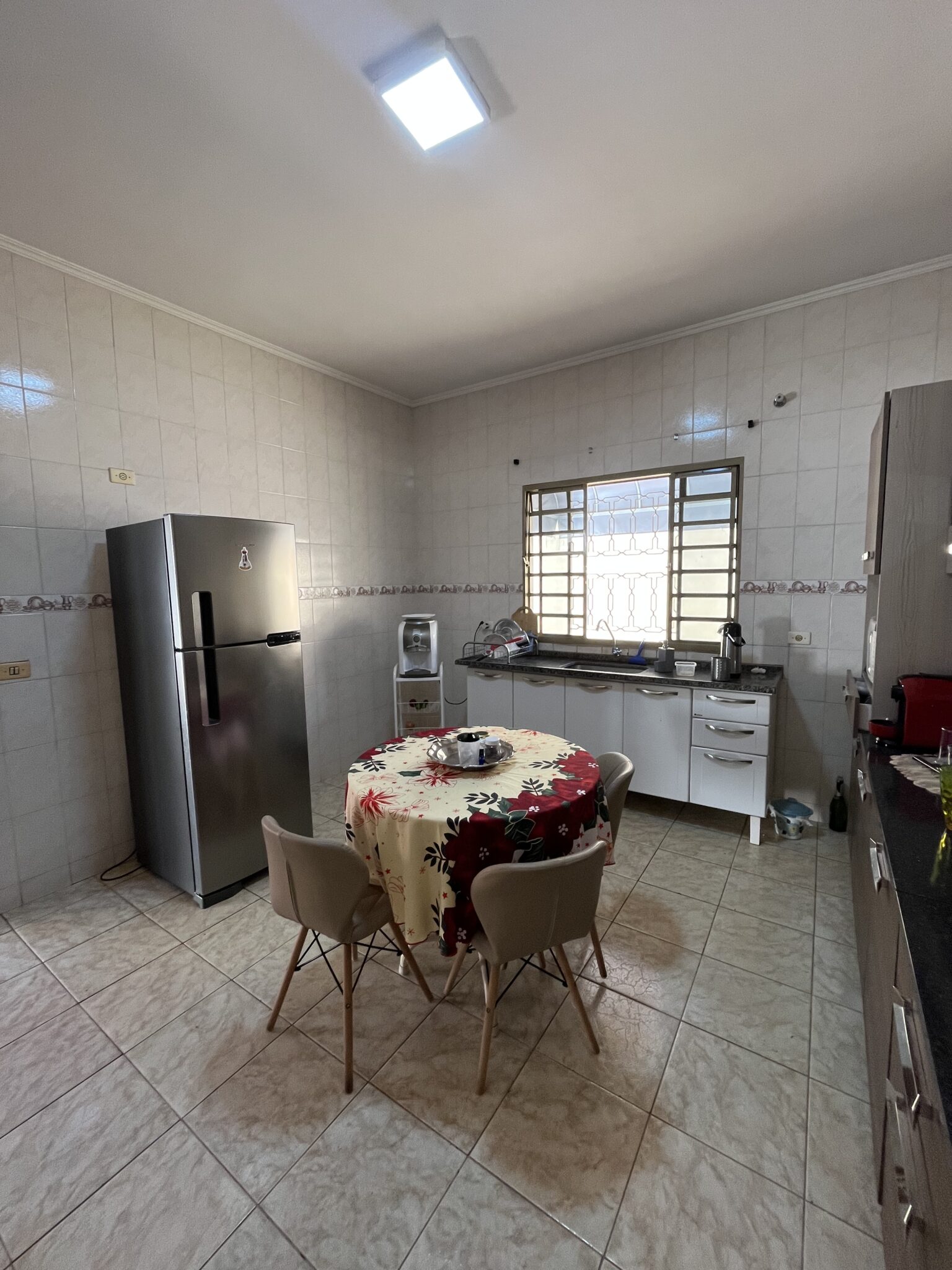 63513FFC-C343-48C2-8A98-92FEEB0031E2