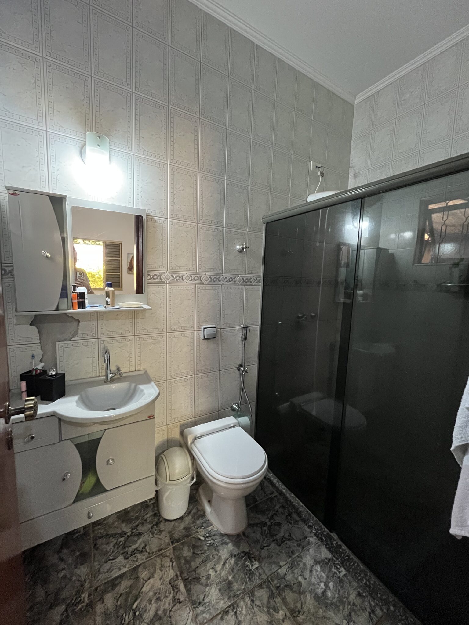 6BE8E4EA-E96B-4CF4-9E7C-19568B483F9A