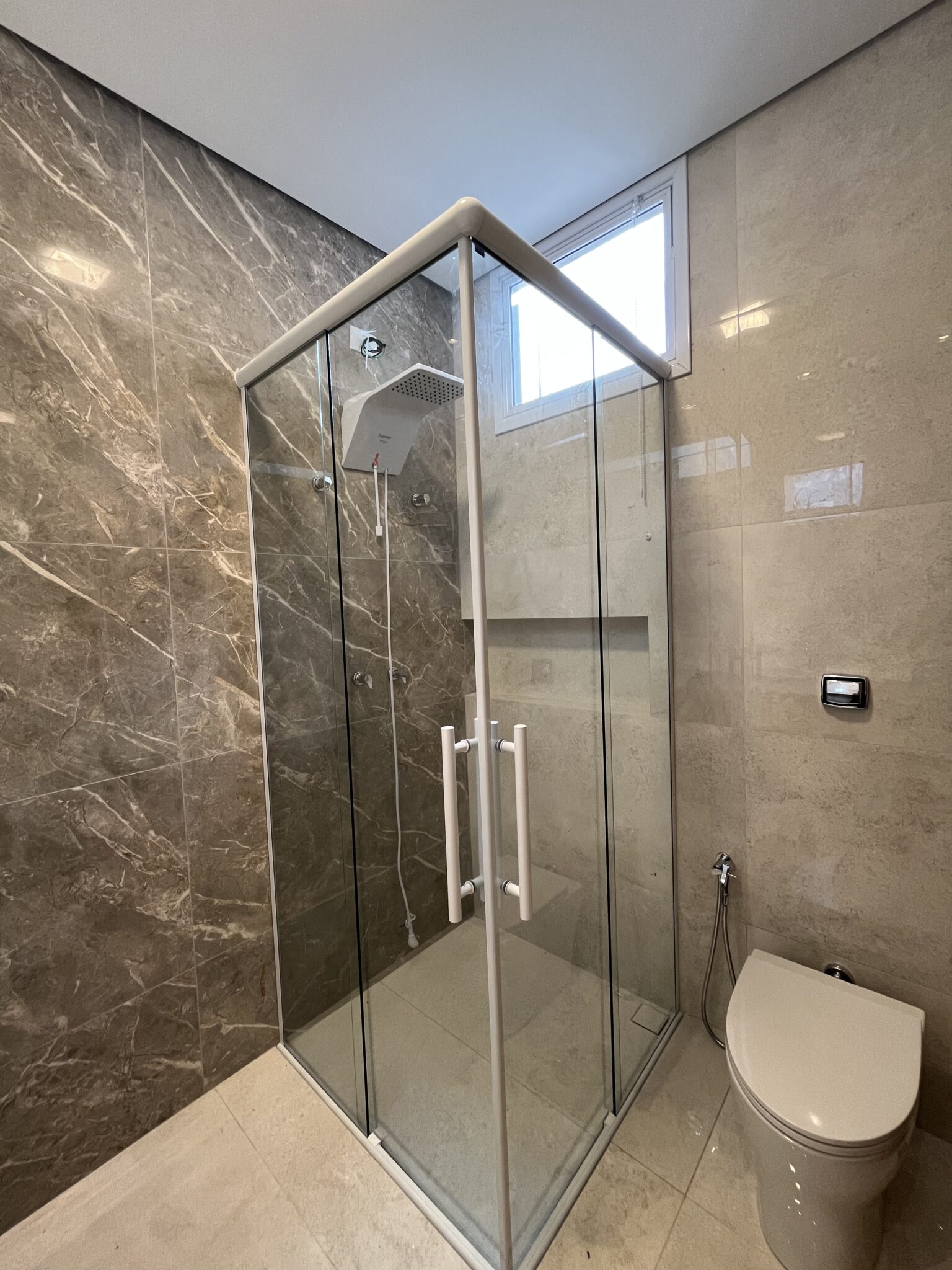 834B3F78-C75D-40E2-B6B5-433513B439D6