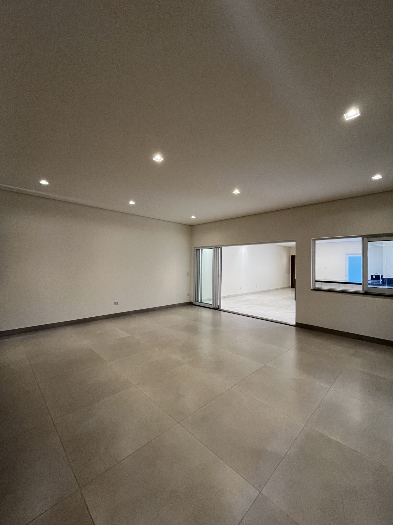 869BF009-C368-4A73-A97A-56ADBB42E87D