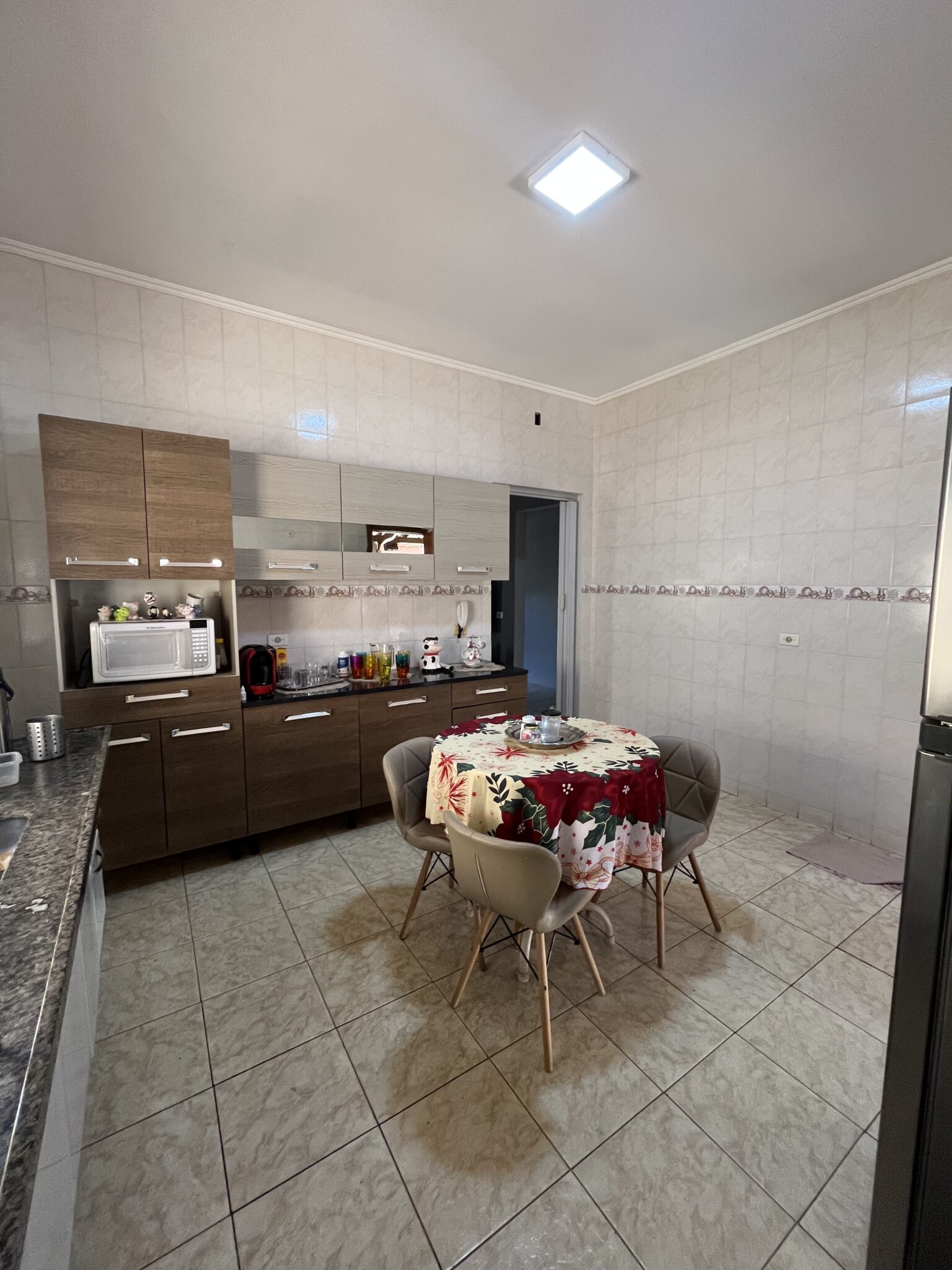 96F1E999-54F6-41EC-8877-33416DE7627D